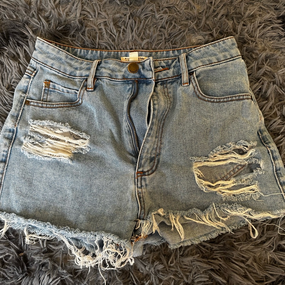 Billabong shorts